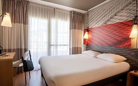 Ibis Cannes Plage La Bocca